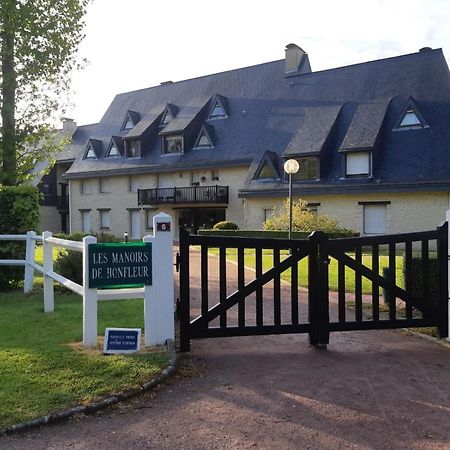 La Perle Hotel Honfleur Exterior photo